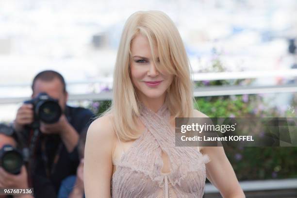 Nicole Kidman attends 'The Beguiled' photocall during the 70th annual Cannes Film Festival at Palais des Festivals on May 24, 2017 in Cannes, France.