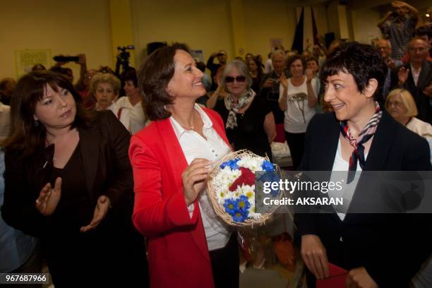 Segolene Royal, Socialist candidate in the primaries for the French presidential election of 2012, continues to campaign here at a public meeting in...