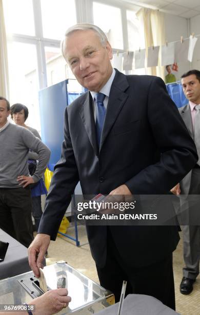 French Prime Minister vote for the 2012 second round French legislative election, on June 17, 2012 in Nantes, western France. Elections to the French...