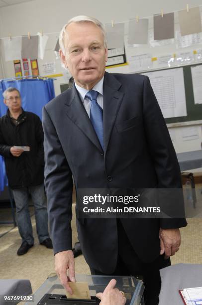 French Prime Minister vote for the 2012 second round French legislative election, on June 17, 2012 in Nantes, western France. Elections to the French...