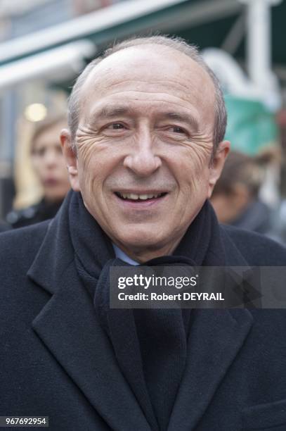 For the first time a robot Shuttle works in real urban condition on March 13, 2013 in Lyon, France. Gerard Collomb, mayor of the town, choised Navia...