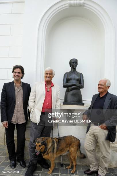 Paul Belmondo Museum - Boulogne Billancourt. Jean-Paul Belmondo visits the Museum of his father Paul, accompanied with his brother and with his...