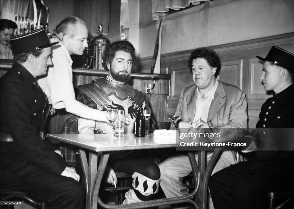 Les acteurs Pierre Brasseur et Michel Simon durant un tournage