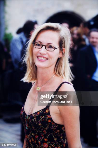 Portrait de l'actrice française Gabrielle Lazure à l'avant-première du film 'Wild Wild West' le 27 juillet 1999 à Paris, France.