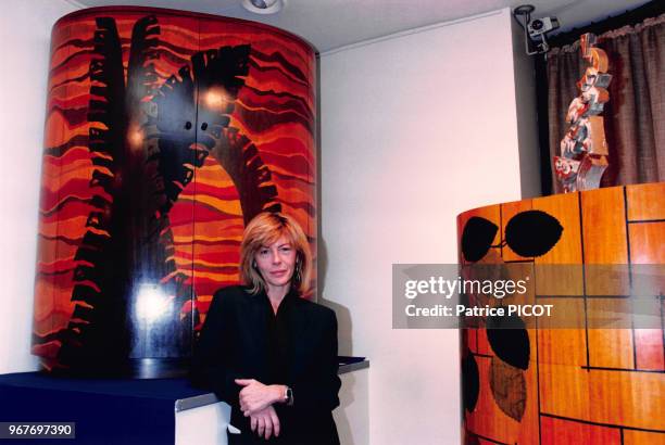 Portrait de la sculptrice Barbara Mastroainni lors d'une exposition de ses oeuvres le 28 septembre 1995 à Paris, France.