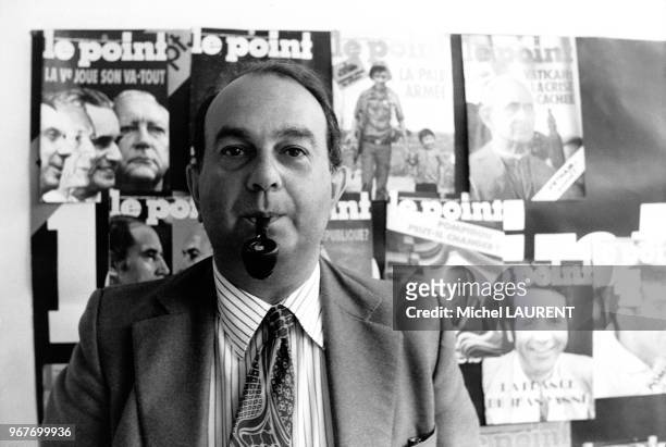 Le journaliste Georges Suffert le 18 décembre 1973 à Paris, France.