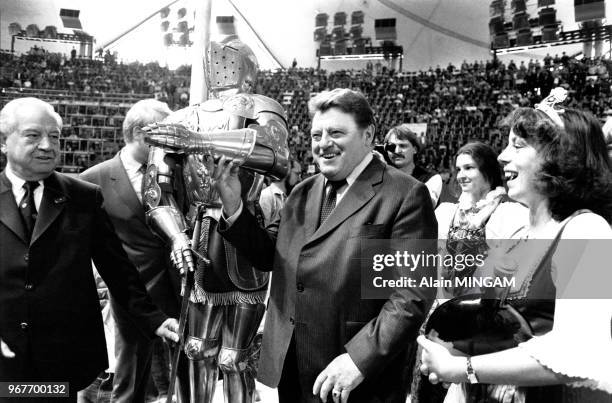 Franz Josef Strauss, leader du parti politique bavarois CSU, fait campagne à la fête de la bière le 14 septembre 1980 à Munich, Allemagne.
