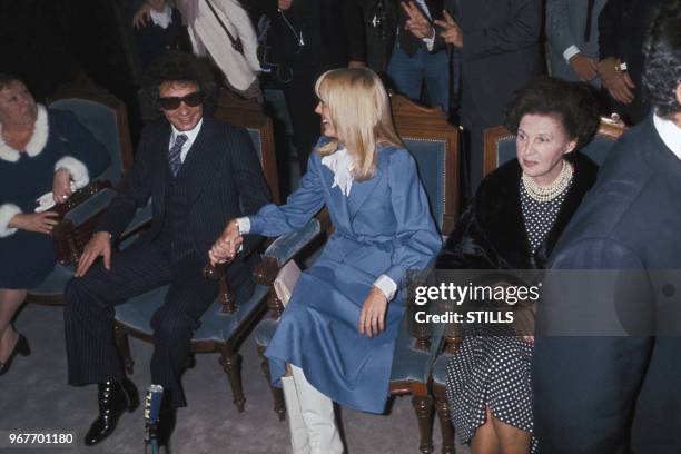Michel Sardou épouse Elizabeth Haas, dite Babette le 14 octobre 1977, à Neuilly-Sur-Seine, France.