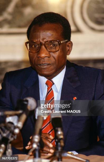 Conférence de presse de Seyni Kountché, président du Niger, le 25 juin 1986 à Paris, France.