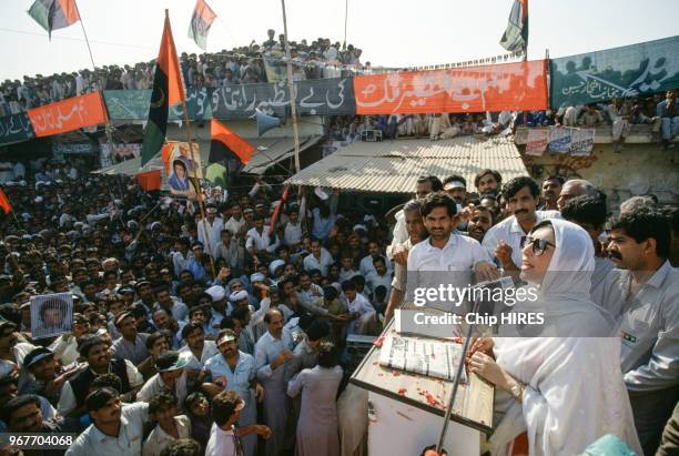 Discours de Benazir Bhutto le 14 novembre 1988 au Pakistan.