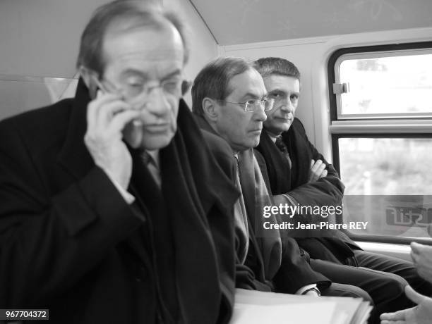 Le Ministre de l'Intérieur, Claude Guéant qui veut lutter contre les phénomènes de bandes qui sévissent en banlieue dans les transports en commun,...