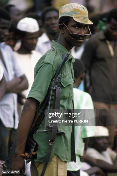 Soldat tchadien le 24 août 1983 au Tchad.