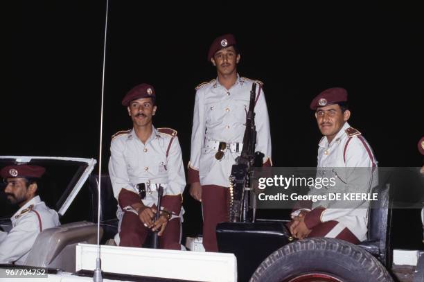 Soldats de la garde royale le 16 novembre 1986 au Bahreïn.