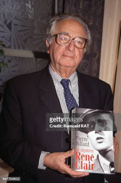 Le journaliste Pierre Billard au Prix Simone-Genevois le 13 janvier 1999 à Paris en France.