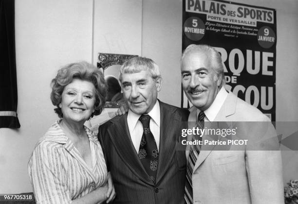 Edwige Feuillère, Pol Quentin et Guy Préjean à la Comédie des Champs Elysée le 26 septembre 1977 à Paris, France.