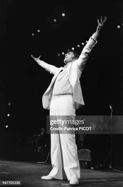 Serge Lama en concert au Palais des Congrès à Paris le 16 janvier 1979, France.