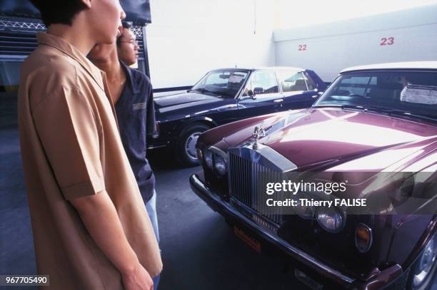 Voitures de luxe le 22 novembre 1997 à Bangkok en Thaïlande.