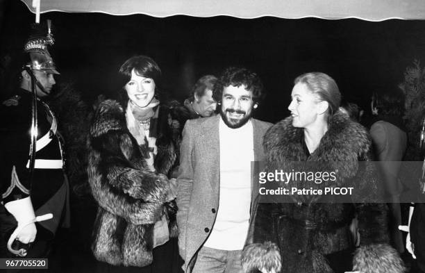 Annie Duperey, Francis Perrin et Marie Dubois au Festival International de Cinéma de Paris le 18 novembre 1975, France.