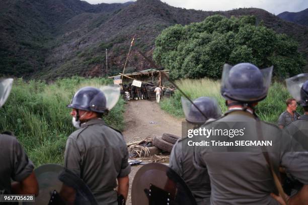 Lors d'affrontements entre opposants et partisans de l'indépendance le 19 février 1985 à Saint-Philippe en Nouvelle-Calédonie.