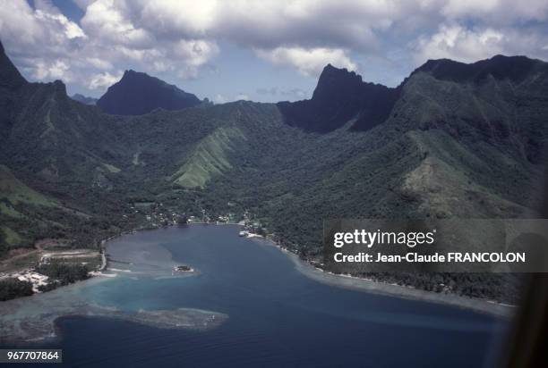 Vue aérienne le 20 janvier 1986 à Moorea en Polynésie française.