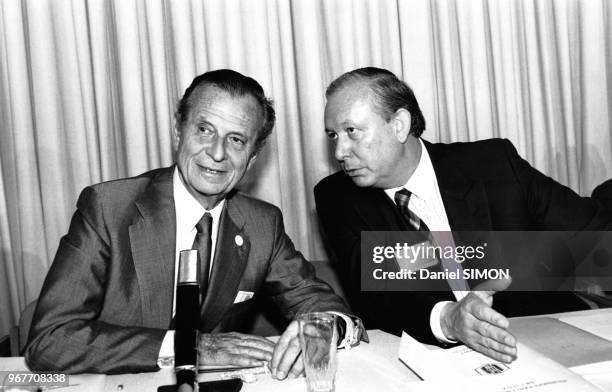 Portrait de Jean Lecanuet et de Jean-Claude Gaudin lors des journées parlementaires de l'UDF le 29 septembre 1986 à Nancy, France.