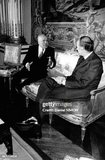 Le Président Habib Bourguiba s'est entretenu en tête à tête avec Valéry Giscard d'Estaing, le 15 novembre 1974 à Paris, France.