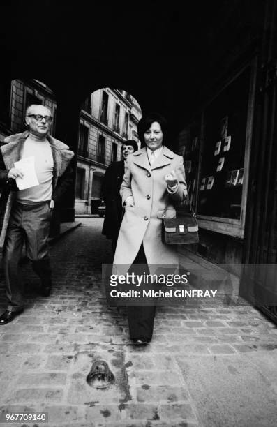 Le Prix Renaudot a été attribué à Suzanne Prou pour son roman "La Terrasse des Bernardini", le 19 novembre 1973 à Paris, France.