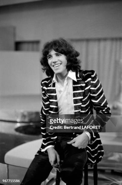 Julien Clerc dans une émission de télévision le 25 novembre 1970 à Paris, France.