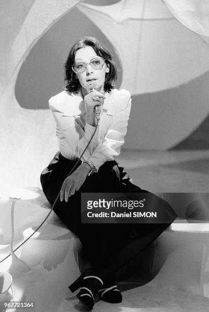 Marie Laforêt lors d'une émission de télévision à Paris le 18 mai 1974, France.