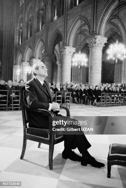 Alain Peyrefitte lors de l'enterrement du cardinal Danielou à la Cathédrale Notre-Dame de Paris le 24 mai 1974, France.