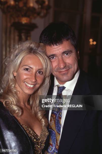 Jean-Marie Bigard et sa femme Claudia lors de la fête de la Musique le 21 juin 1995 Paris, France.