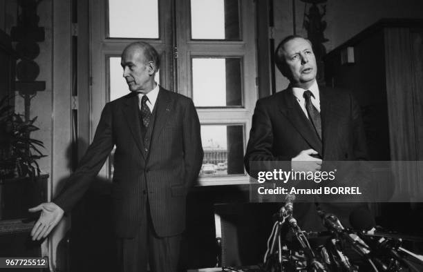 Ancien Président Valery Giscard d'Estaing évoque la question de la modification du régime fiscal de "l'emprunt Giscard" au cours d'une conférence de...