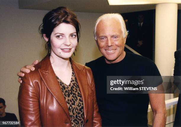 Chiara Mastroianni à l'inauguration de la nouvelle boutique Giorgio Armani à Saint-Germain-des-Prés le 21 janvier 1998 à Paris, France.