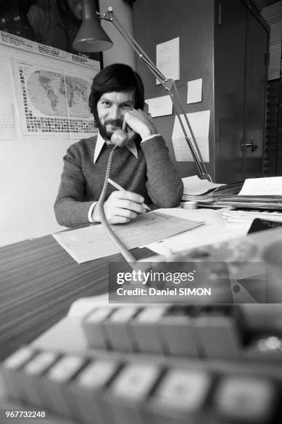 Michel Cabellic, membre du staff de l'agence Gamma en octobre 1975 à Paris, France.
