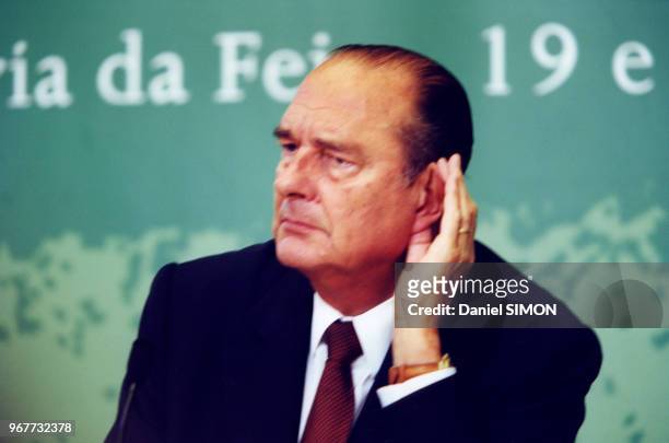 Jacques Chirac lors d'un Conseil européen le 20 juin 2000 à Santa Maria de Feira, Portugal.