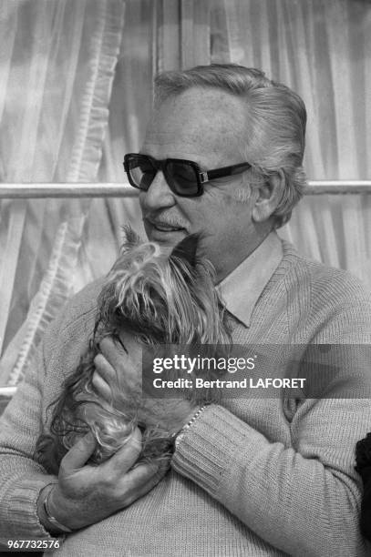 Le Prince Rainier de Monaco en vacances d'hiver à Gstaad en février 1977, Suisse.