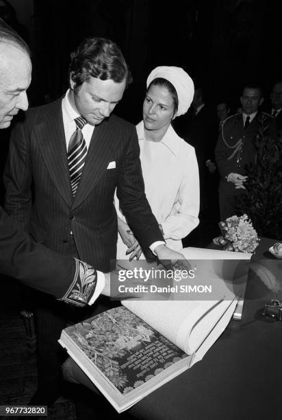 Le Roi Gustave de Suède et la Reine Silvia de Suède en visite officielle en Belgique le 15 mars 1977, Bruxelles.