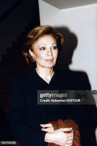 Farah Diba participe à la soirée de bienfaisance organisée pour la recherche contre le sida, 22 mai 1997, Paris, France.