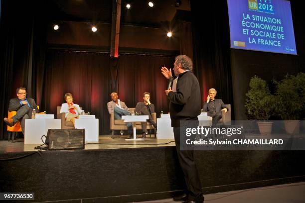 Francois Bayrou, French president of the MoDem, delivers a speech during the party annual meeting on September 30, 2012 in Guidel, French Brittany.