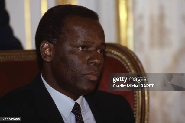 Portrait de José Eduardo dos Santos, le président de la République d'Angola, le 23 septembre 1987.