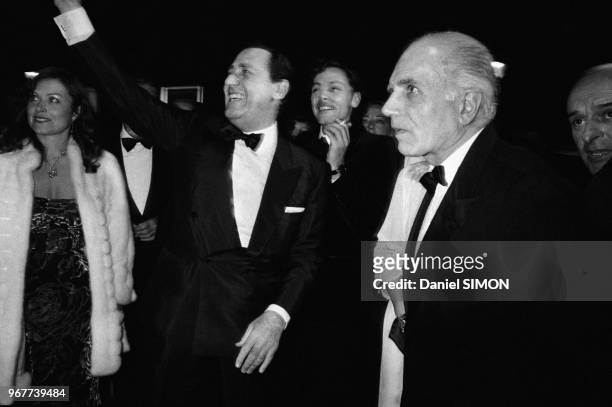 Alberto Sordi, Patrick Dewaere et Luigi Comencini lors de la 1ère du film 'Le Grand Embouteillage' au Festival de Cannes le 19 mai 1979, France.