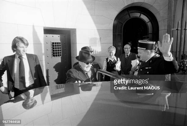Industriel Marcel Dassault devant le Palais de Justice le 20 octobre 1976 à Paris, France.