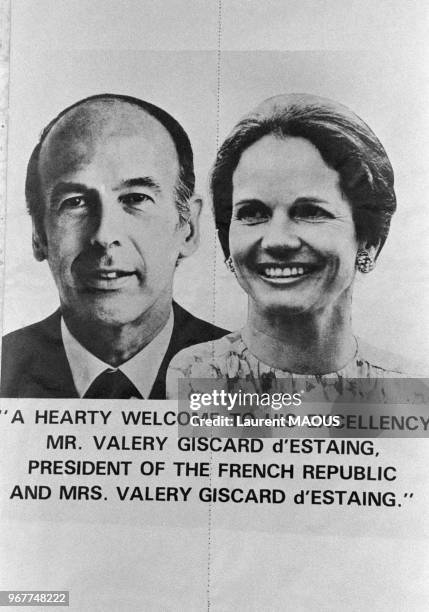 Affiche de bienvenue pour la visite du président français Valéry Giscard d'Estaing et son épouse Anne-Aymone le 25 janvier 1980 à New Delhi, Inde.