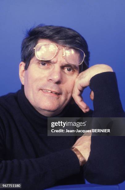 Le producteur Jean-Christophe Averty sur un plateau de télévion à Paris le 17 janvier 1983 à Paris, France.