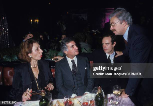 Alice Sapritch, Jean-Claude Brialy, Frédéric Mitterrand et Daniel Toscan du Plantier lors de la soirée 'Cotton Club' à paris le 21 décembre 1984,...