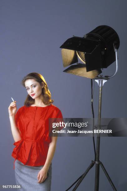 Actrice française Emmanuelle Béart à paris le 21 novembre 1984, France.