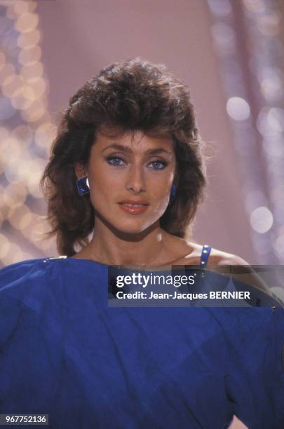 Julie Pietri à l'émission 'Champs-Elysées' surAntenne 2 à Paris le 17 février 1983, France.