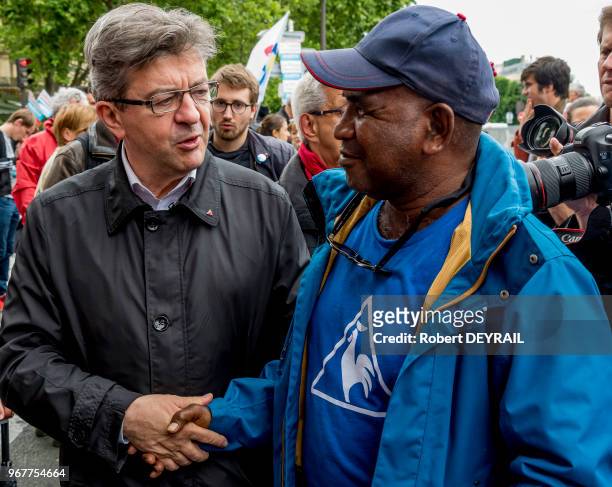 Jean Luc Melenchon lors de la manifestation contre la Loi Travail, au milieu des militants de son mouvement 'La France Insoumise' à Paris le 14 juin...