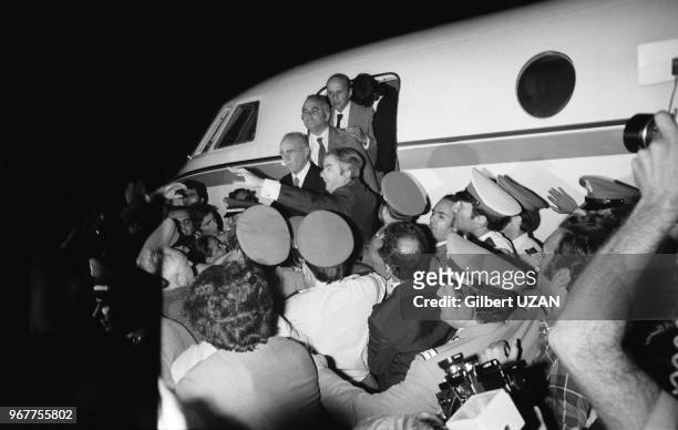 Retour de Konstantínos Karamanlís acclamé par la foule après le chute du régime des colonels le 24 juillet 1974, Athènes, Grèce.