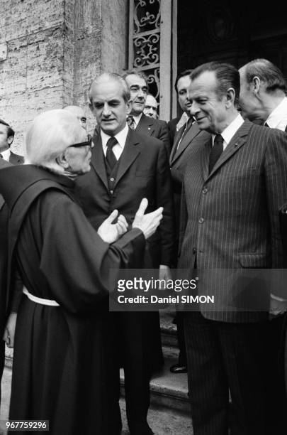 Alain Peyrefitte et Jean Lecanuet à la sortie de la messe donnée en hommage à Aldo Moro à Rome le 13 mai 1978, Italie.